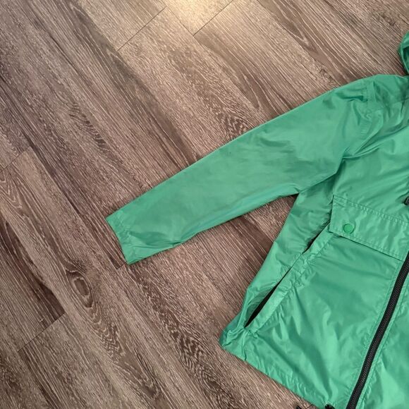 Isle Jacobson Raincoat - Picture 6 of 9